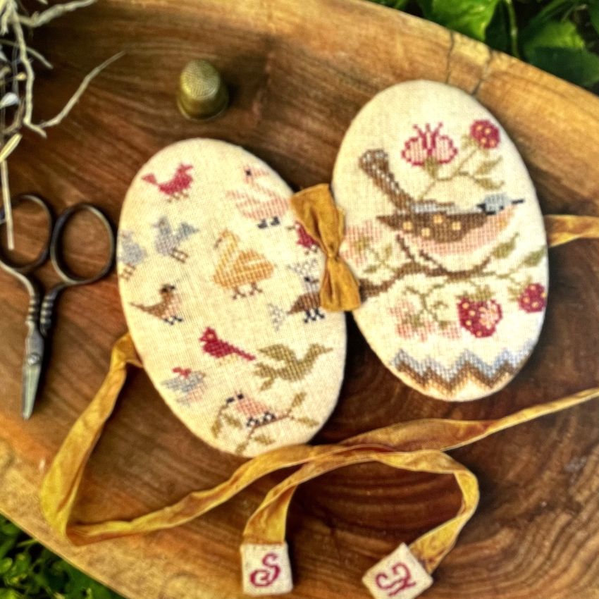 Birds of a Feather Needlebook