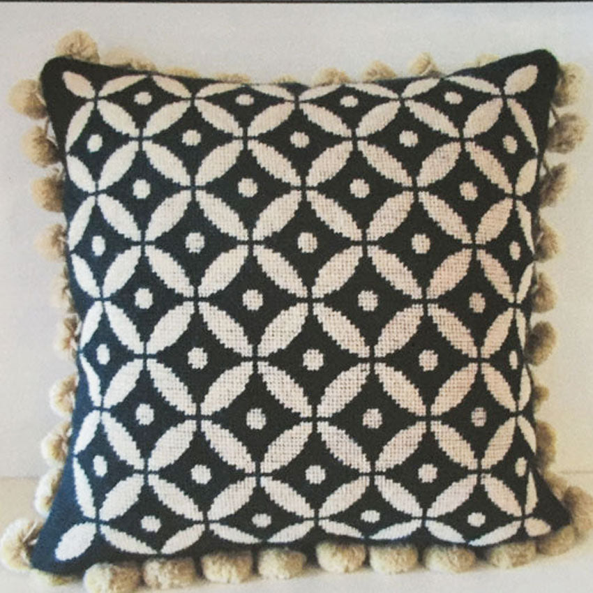 Porowhita Cushion